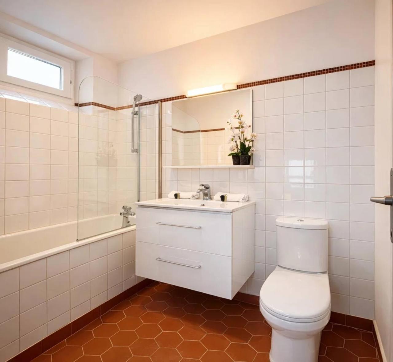 Marais Access - Premium For 4 Paris